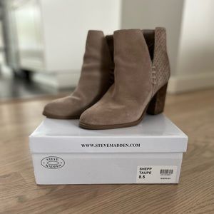 Steve Madden booties 8.5